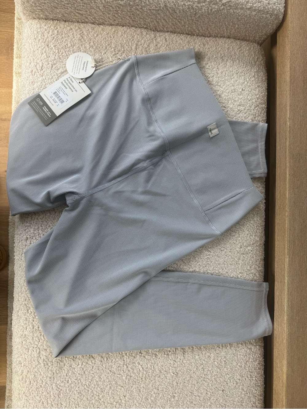Vuori Light Gray Lux Rib Studio Leggings NWT - Picture 2 of 4